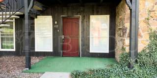 Nice two bedroom, one bath Condo Gallery 1