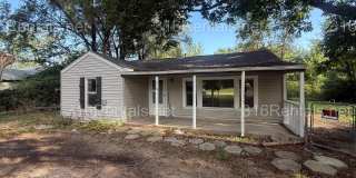 $1200 - 3 bedroom / 1 bathroom - Haysville Single Family Home Gallery 1