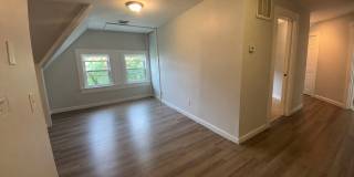 345-347 Bay St. Gallery 5