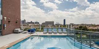 9 on Canal Gallery 8