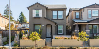 1110 Healdsburg Avenue Gallery 1