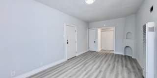 1140 E 1st St - 06Unit 06 Gallery 24