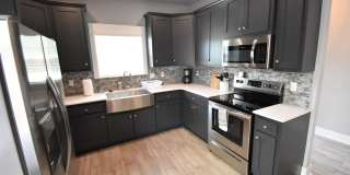 Luxurious 4 Bedroom 2.5 Bathroom in the Heart of Fayetteville, Arkansas!! Gallery 4