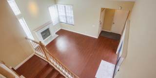 Charming Two Story 3 BR Home Available Mid June! Gallery 28