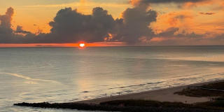 7100 SUNSET WAY Gallery 1