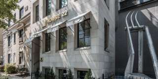 22 E Elm Street unit: Ph Gallery 1