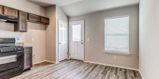 Cute home in Mustang schools + 3 bedrooms + 2 bathrooms Gallery 4