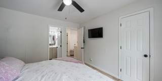 3 Bedroom Townhome With Fenced Yard and 1 Car Garage 3 Bedroom Townhome With Fenced Yard and 1 Car Garage Gallery 13