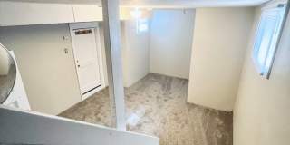 Large 2 bed 1 bath Duplex in Dundee! Gallery 10