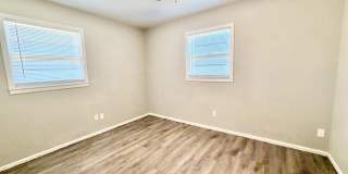 5428 31st Street Gallery 14