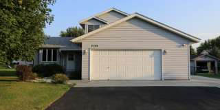 4 BD Brooklyn Park Home for Rent Gallery 1