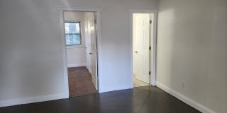 807 South Jones Lane Gallery 25