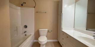 2 Bedroom, 2.5 Bathrooms Townhome in the Heart of Savannah's Southside Gallery 30