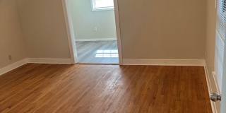 Large 5 Bedroom House in North Campus! Gallery 11