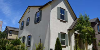 900 Lyon Place Gallery 1