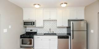 2606 East 7th Street Gallery 15