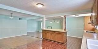 2428 Maple Street Gallery 22