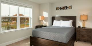 Hudson Square Gallery 7