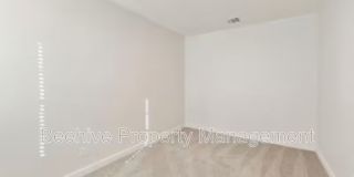 2927 N Augustine 2927 N Augustine Gallery 26