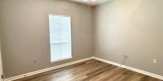 3BD/2BA House Off Perkins between Bluebonnet and Siegen. Gallery 22