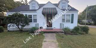 SPACIOUS CHATTANOOGA HOME WITH FINISHED BASEMENT, MULTIPLE FLEX ROOMS & LARGE CORNER LOT SPACIOUS CHATTANOOGA HOME WITH FINISHED BASEMENT, MULTIPLE FLEX ROOMS & LARGE CORNER LOT Gallery 1