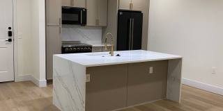 Remi Downtown Gallery 34