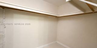 454 NE 210th Circle Ter Gallery 12