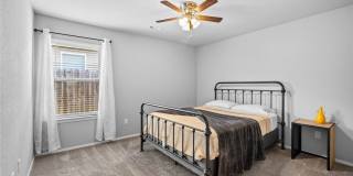 927 E Swift Drive Gallery 20