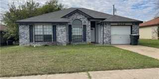 2404 Bluebonnet Drive Gallery 1