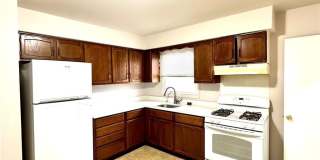 909 Hermann Road Gallery 1