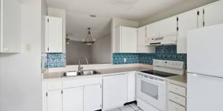 Quaint 2BR/2BA Citrus Park End Unit Condo in Hampton Park Gallery 12