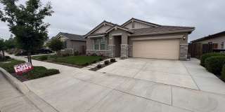 NW Visalia Home For Rent! Close to sports park & shopping centers! Gallery 1