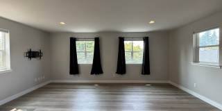 Beautifully Updated 3 Bed, 2.5 Bath Townhome in Monroe Gallery 30