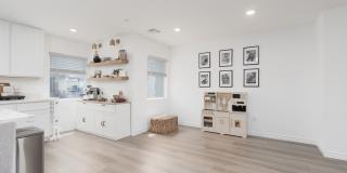 Newer townhome in the NW Gallery 19