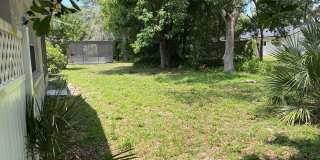 Beautuful 2 bedroom, 2 bath, 2 car garage rental home in Weeki Wachee! Gallery 42