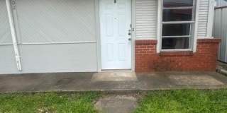 120 W Heron Street Gallery 1