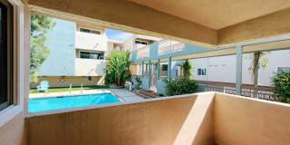 2255 Montrose Ave Gallery 24