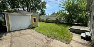 1 bed, 1 bath single family Ferndale home with garage Gallery 3