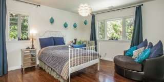 1332 Comstock Ave Gallery 15