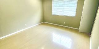 Beautiful house, 2bd+den/1.5ba HOME on the hillside of Granada Hills. Gallery 12