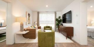 Ltd. Findlay Gallery 3