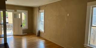 1114 W 8TH A&amp;B Gallery 13