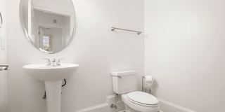 **RENT INCENTIVE!!** Freshly Updated 2BR/2BA Condo - Minutes to North Hills Gallery 9