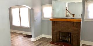 Beautiful 2 Bedroom/2 Bath South End Home Close to U of L Gallery 4