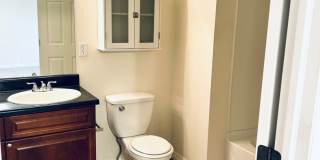 Spacious Townhome, Close to Fort Riley! Gallery 17