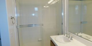 Exceptional 3 bed, 3.5 bath home in Irvine. Gallery 26