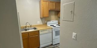 River Walk Apartments Gallery 31