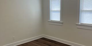 1925 Brookline Avenue Gallery 13