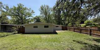 765 BOBBINS LN Gallery 25