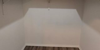 Beautifully Renovated Two Bedroom Condo in Ladue School District Gallery 11